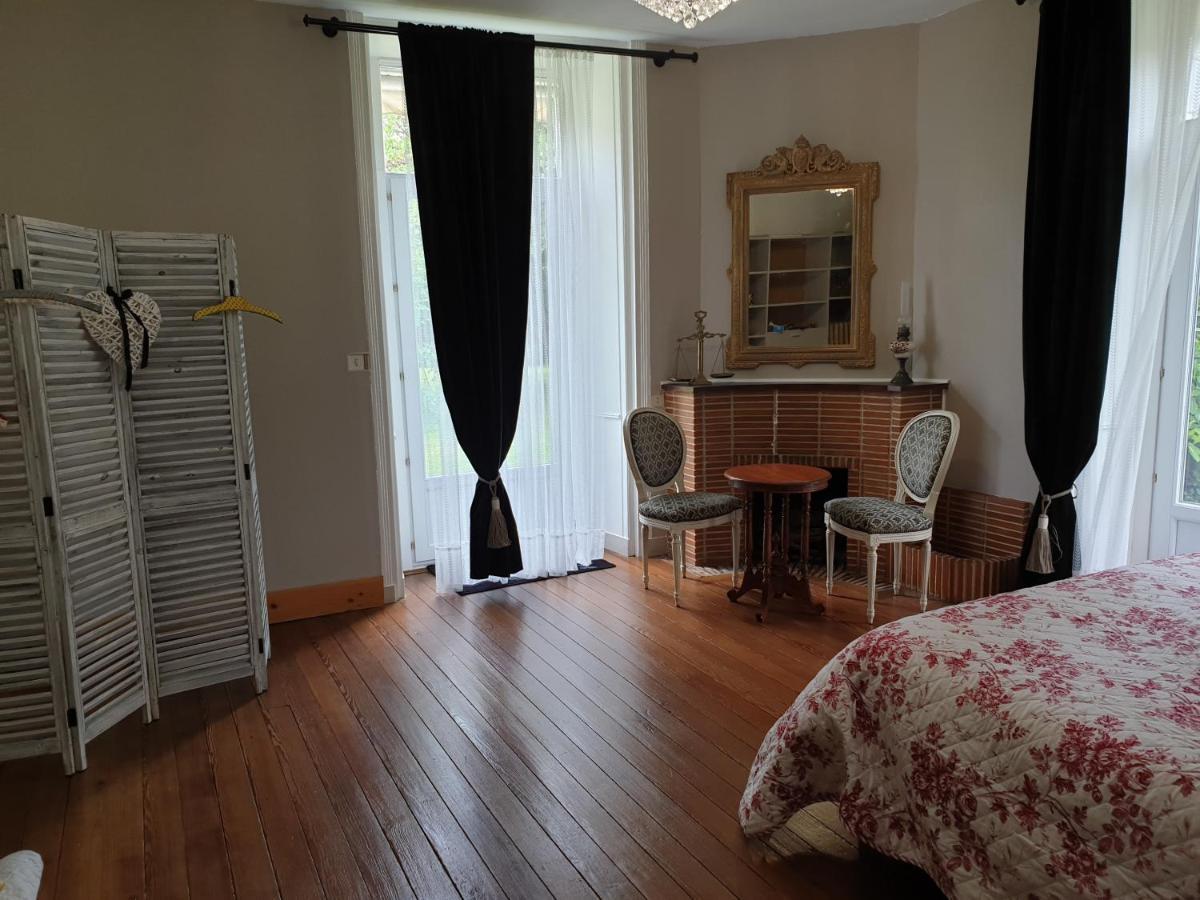 Cherves-de-Cognac Chateau De Champblanc מראה חיצוני תמונה